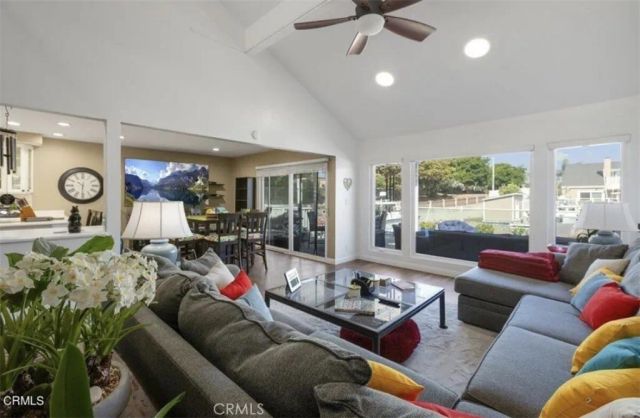 4541 Lyme Bay, Oxnard, CA 93035