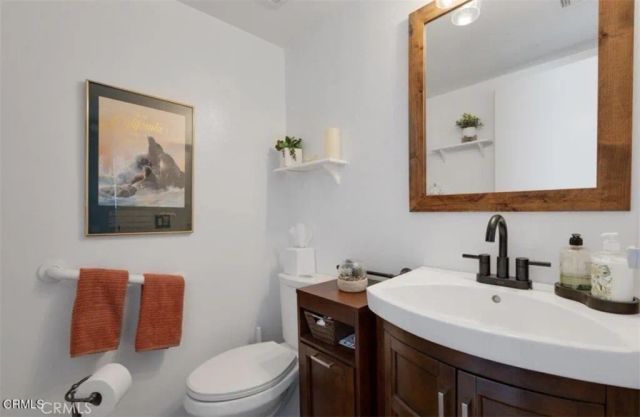 4541 Lyme Bay, Oxnard, CA 93035