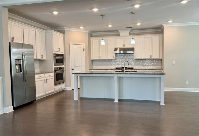 4924 Sterling Close, Buford, GA 30518