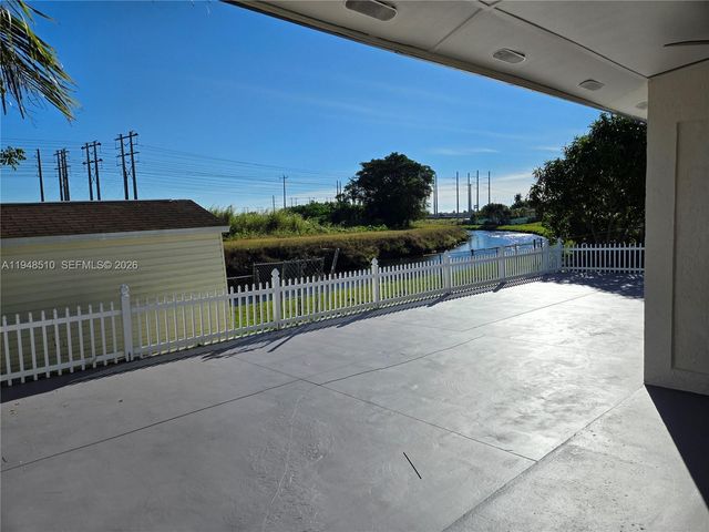 25921 SW 130th Ave, Homestead, FL 33032