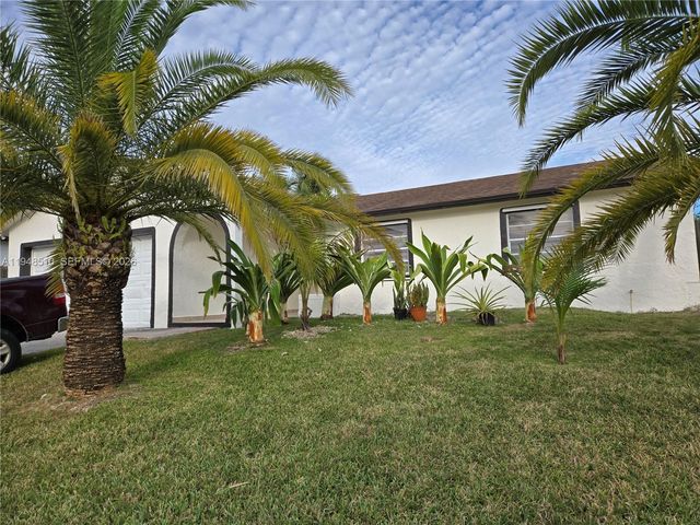 25921 SW 130th Ave, Homestead, FL 33032