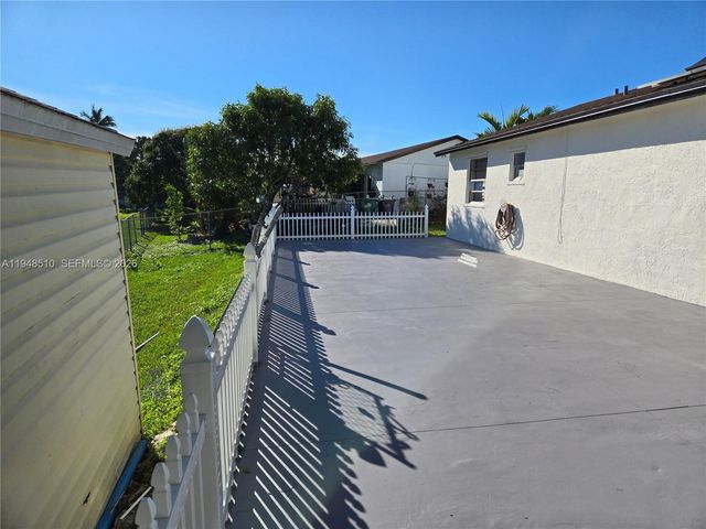 25921 SW 130th Ave, Homestead, FL 33032