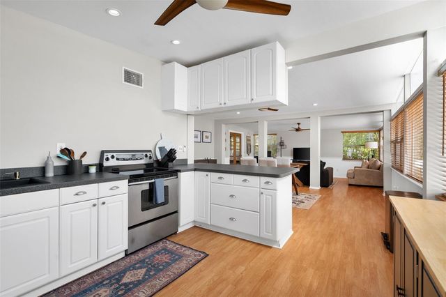 6800 ONYX DRIVE N, St Petersburg, FL 33702