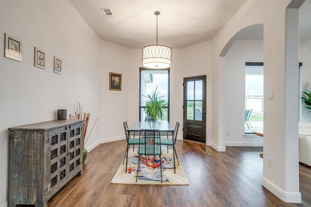140 Lone Elm Road, Waxahachie, TX 75167