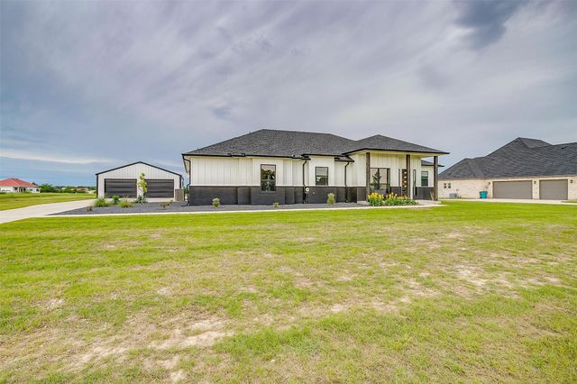 140 Lone Elm Road, Waxahachie, TX 75167
