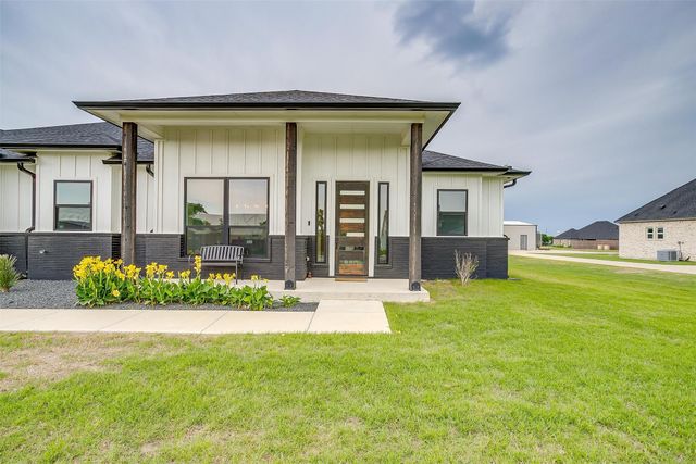 140 Lone Elm Road, Waxahachie, TX 75167