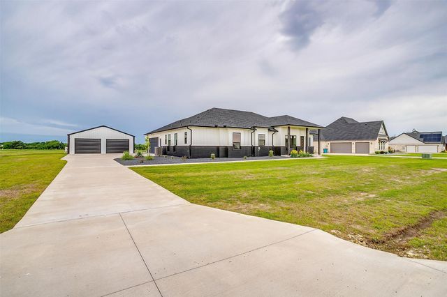 140 Lone Elm Road, Waxahachie, TX 75167