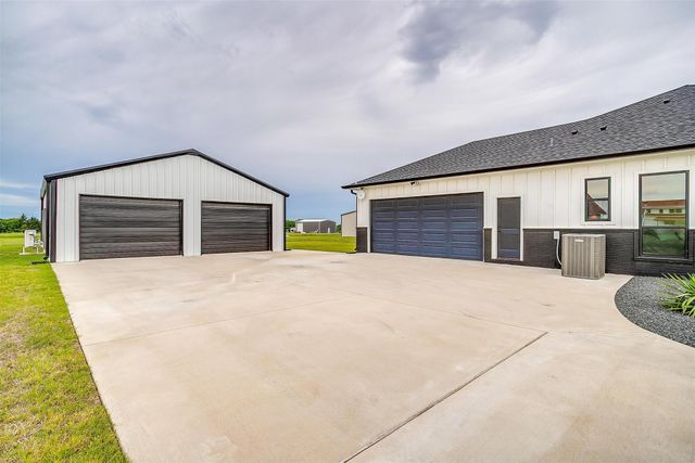 140 Lone Elm Road, Waxahachie, TX 75167