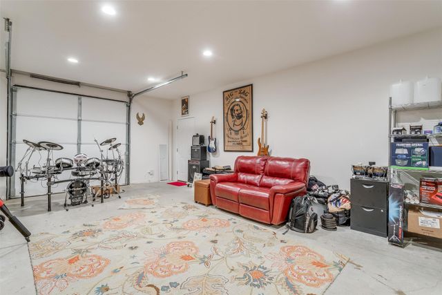 140 Lone Elm Road, Waxahachie, TX 75167