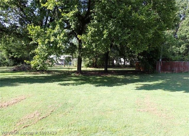 210 S Fifth Avenue, Bonanza, AR 72916