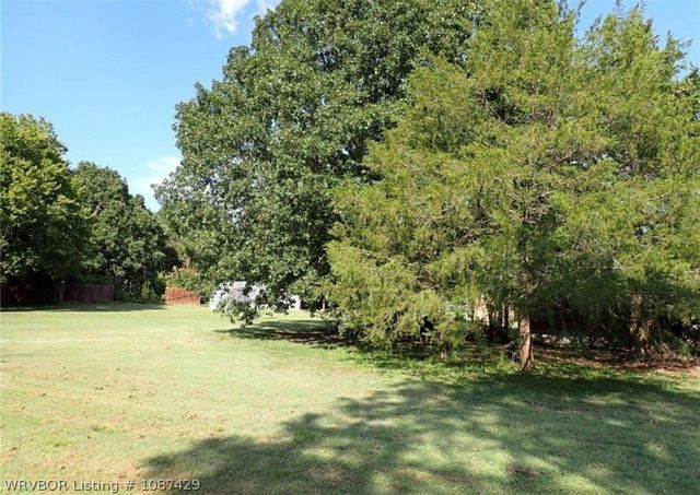 210 S Fifth Avenue, Bonanza, AR 72916