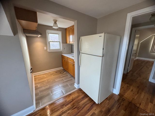 264-15 82nd Ave 2nd Floor, Floral Park, NY 11004