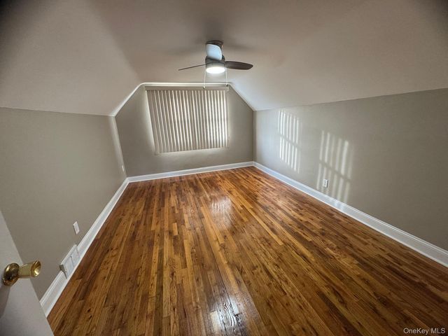 264-15 82nd Ave 2nd Floor, Floral Park, NY 11004