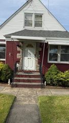 264-15 82nd Ave 2nd Floor, Floral Park, NY 11004