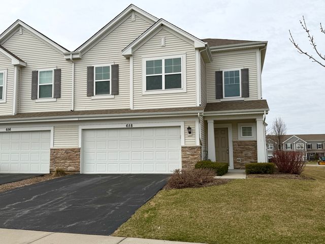 658 Anchorage Court, Pingree Grove, IL 60140