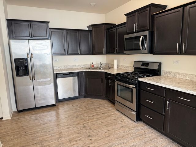 658 Anchorage Court, Pingree Grove, IL 60140