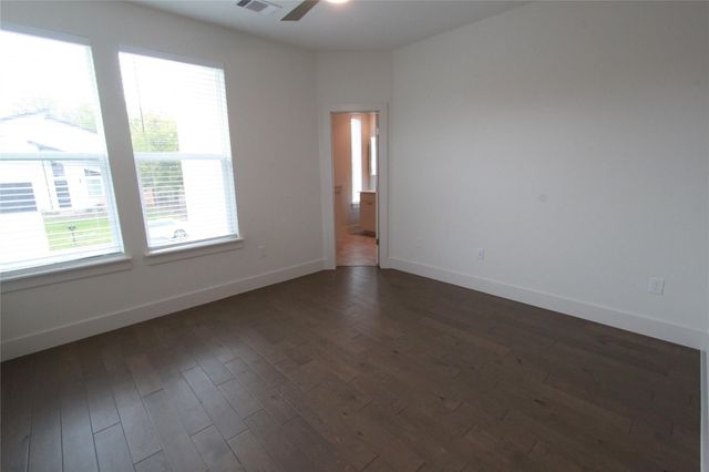 1204 Cometa ST A, Austin, TX 78721