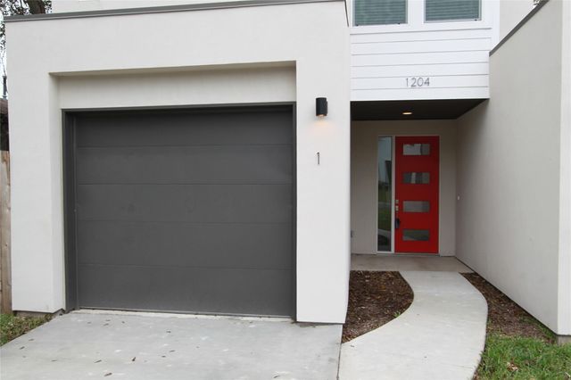 1204 Cometa ST A, Austin, TX 78721