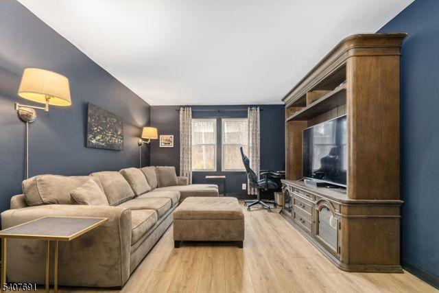 67 Hollow Rd, Lebanon Twp., NJ 08826