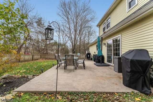 67 Hollow Rd, Lebanon Twp., NJ 08826