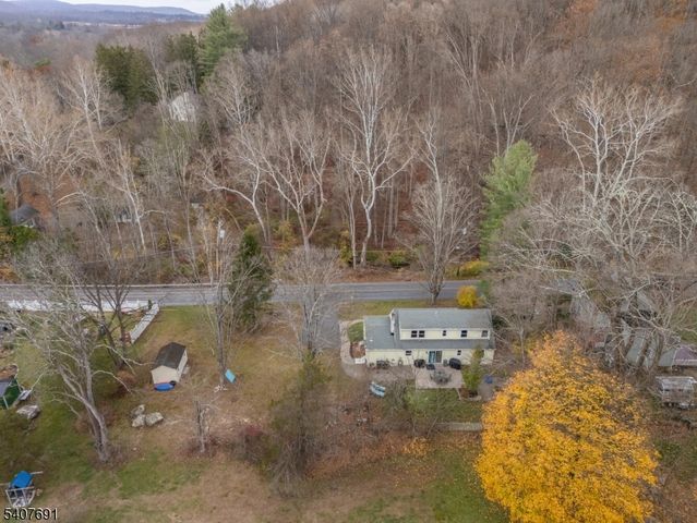 67 Hollow Rd, Lebanon Twp., NJ 08826