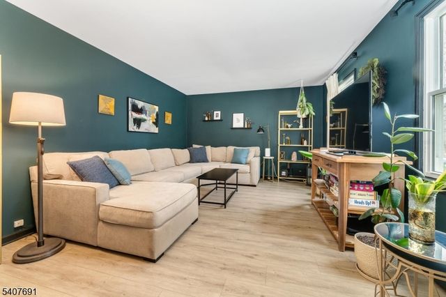 67 Hollow Rd, Lebanon Twp., NJ 08826