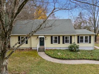 67 Hollow Rd, Lebanon Twp., NJ 08826
