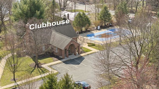 1732 Waterleaf Dr, Franklin Park, PA 15143