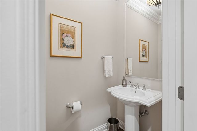 1732 Waterleaf Dr, Franklin Park, PA 15143