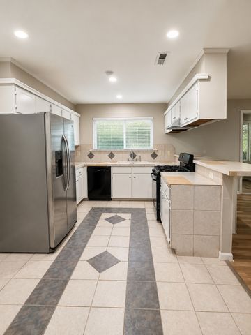 205 E Marshall Street, Tulsa, OK 74106
