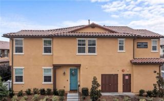 28654 Jadineras dr, Valencia, CA 91354
