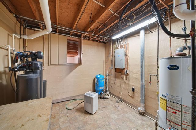 1260 N Posey Lake Highway, Hudson Twp, MI 49247