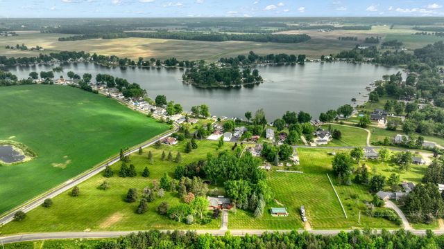 1260 N Posey Lake Highway, Hudson Twp, MI 49247