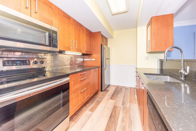 2407 Packard, 43E Street, Ann Arbor, MI 48104