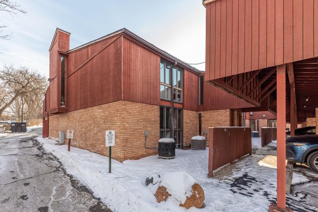 2407 Packard, 43E Street, Ann Arbor, MI 48104