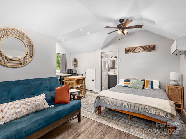 19 Albemarle Road, Asheville, NC 28801