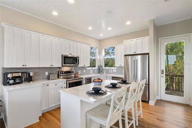 7325 HOLLY ROAD, Terra Ceia, FL 34250