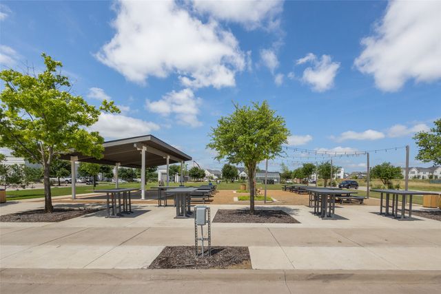 2016 Roundtree Circle E, Fort Worth, TX 76008