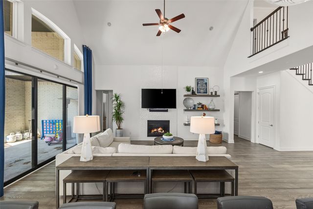 2016 Roundtree Circle E, Fort Worth, TX 76008