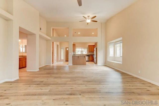 9504 Paseo De Los Castillos, Santee, CA 92071