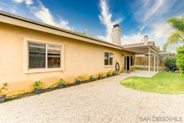 9504 Paseo De Los Castillos, Santee, CA 92071