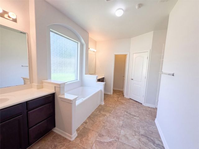 234 Wells BND, Hutto, TX 78634