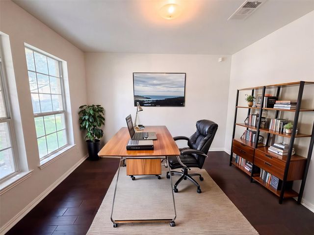 234 Wells BND, Hutto, TX 78634