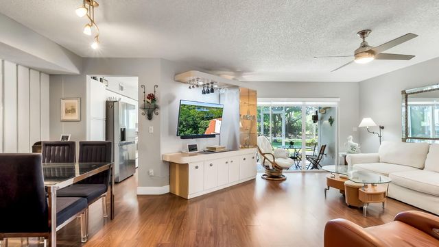 9204 NW 9th Court, Plantation, FL 33324