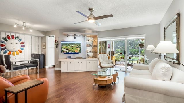 9204 NW 9th Court, Plantation, FL 33324