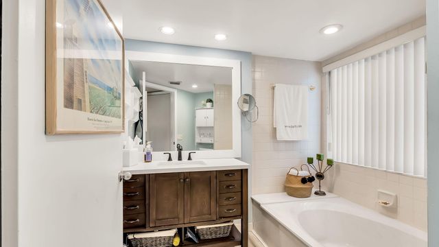 9204 NW 9th Court, Plantation, FL 33324