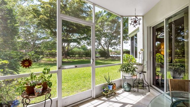 9204 NW 9th Court, Plantation, FL 33324