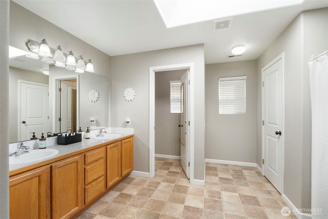 13704 117th Avenue E, Puyallup, WA 98374