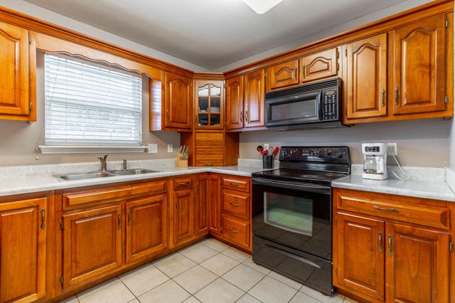 269 Big Creek Lane, Ringgold, GA 30736