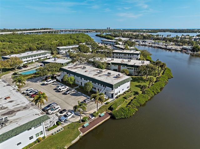 2800 Indian River Boulevard 10I, Vero Beach, FL 32960